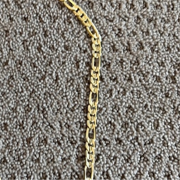Gold Figaro Chain NEW 18k stamped Gold overlay necklace 43.39grams total weight - Picture 3 of 6